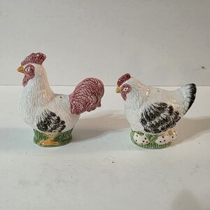 Papel Rooster Hen Salt Pepper Shaker Set Farmhouse Spring #247